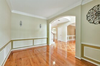 Building Photo - 5803 Song Ridge Ct