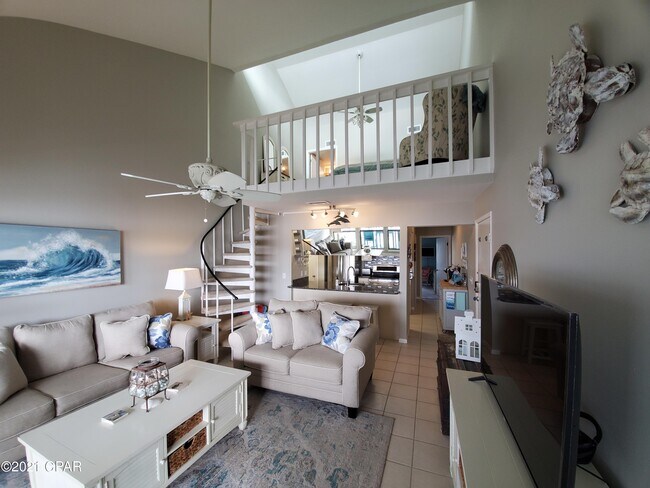 Building Photo - 6909 N Lagoon Dr