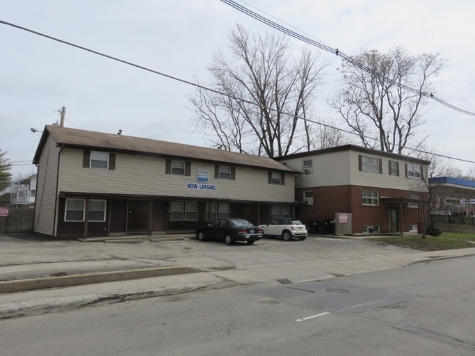 202 S Lincoln Ave, Urbana, IL 61801 Apartments in Urbana, IL