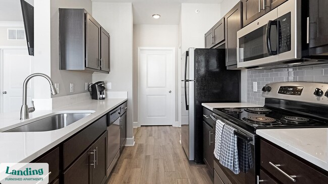 Building Photo - 195 N Creek Dr