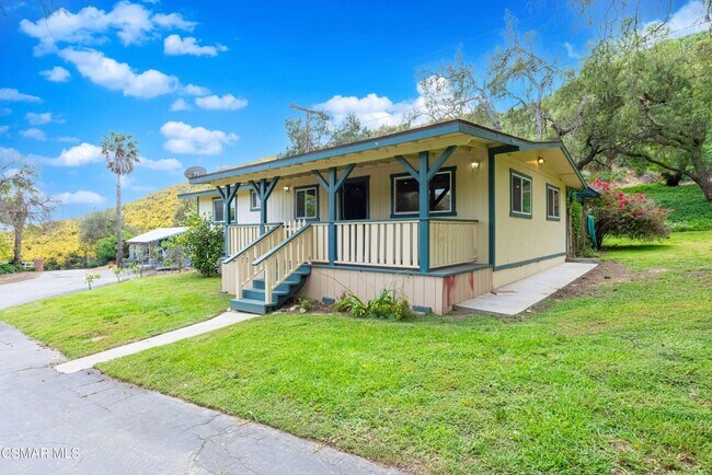 Building Photo - 641 W La Loma Ave