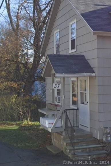 Building Photo - 37 Richmondville Ave