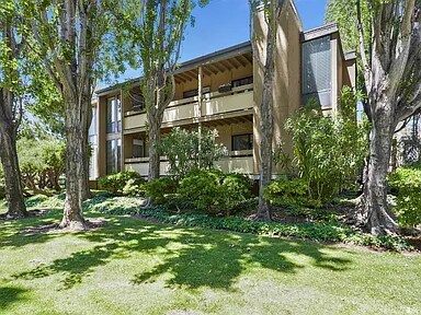 Foto del edificio - 1151 Compass Ln