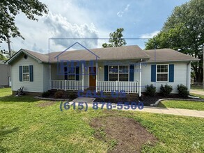 Building Photo - 2122 Old Greenbrier Pike