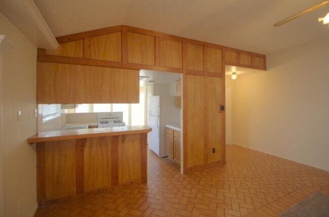 Foto del edificio - 6717 Mistflower Ln