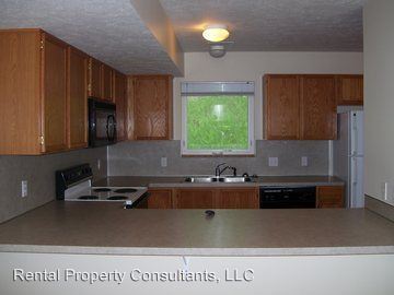 Building Photo - 6568 Northland Dr NE