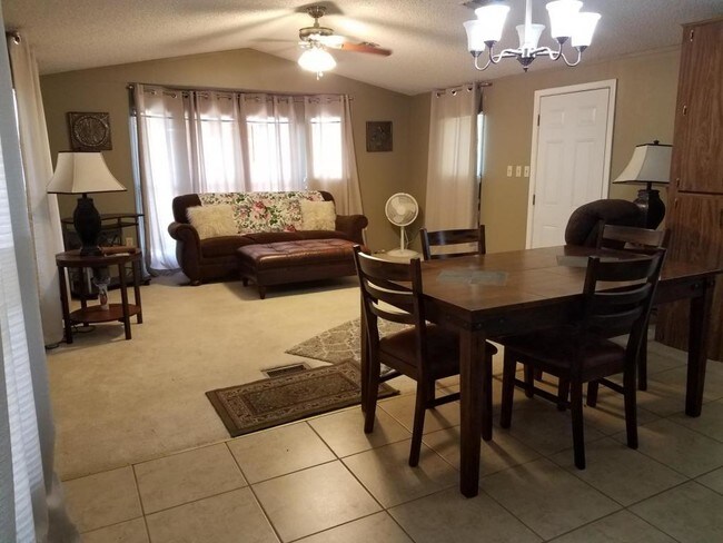Building Photo - 515 Deming del Sol Dr