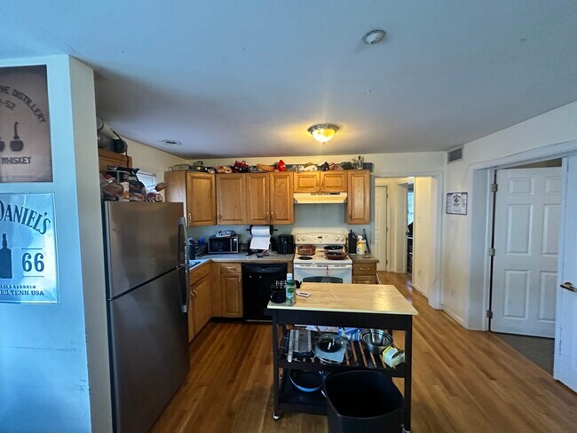 Foto del edificio - 64 Hillside St