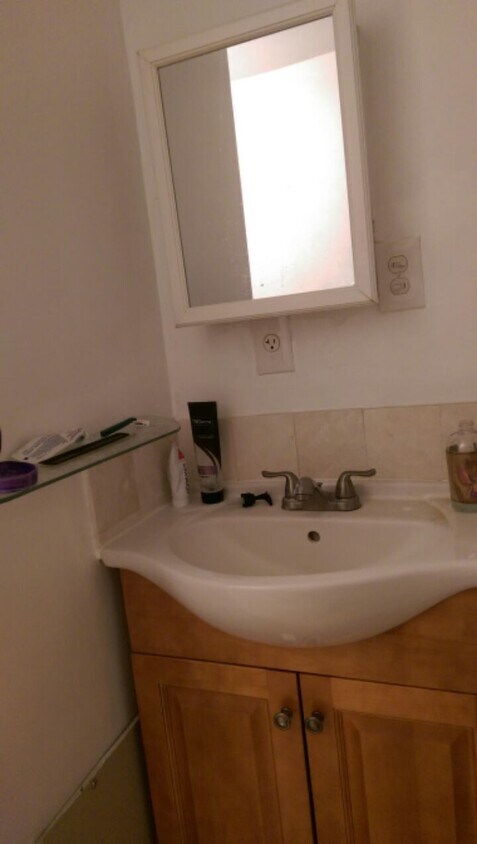 Foto principal - 350 N 42nd St