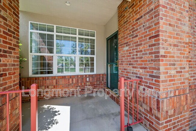 Photo - 1333 Charles Dr House