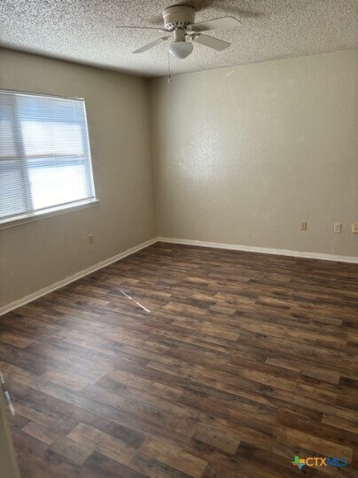 Foto del edificio - 1702 Sagebrush Dr