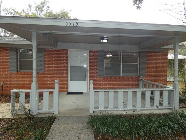 Foto del edificio - 5715 Quintette Rd