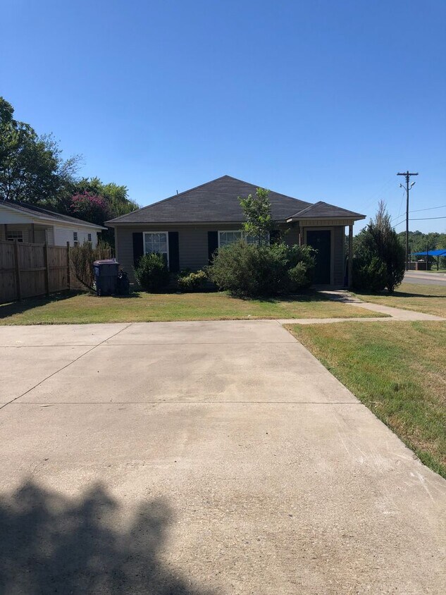 Foto principal - CLEARWATER-N. R ST. DUPLEX