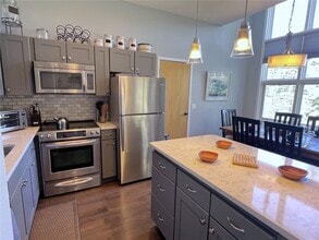 Building Photo - 63 Guyot Ln