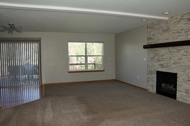 Building Photo - 1260 Applewood St