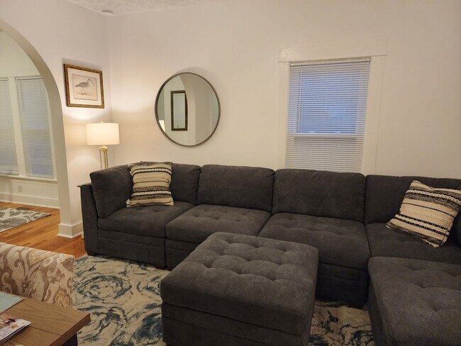 Foto del edificio - 256 Dickinson St SW