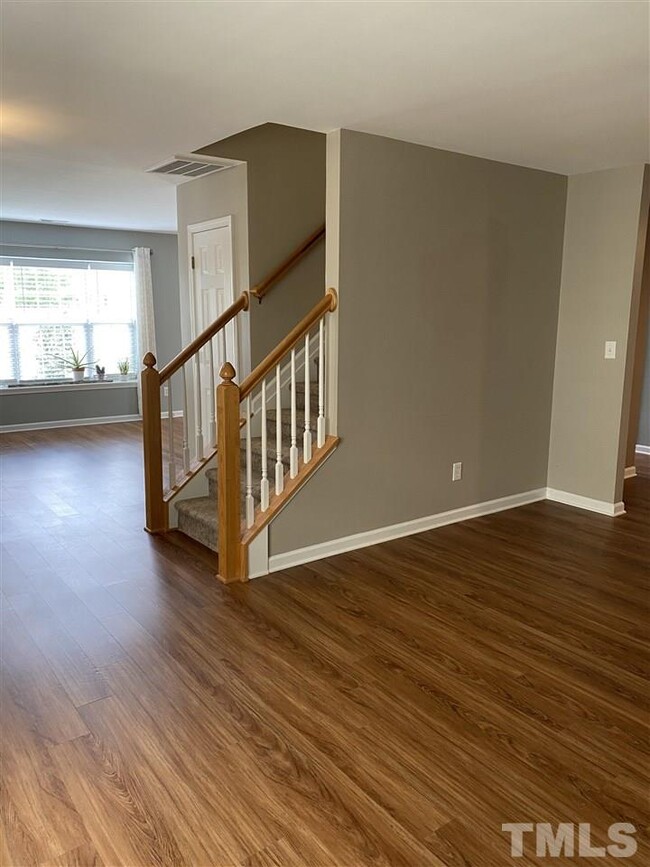 Foto del edificio - 1340 Legacy Greene Ave