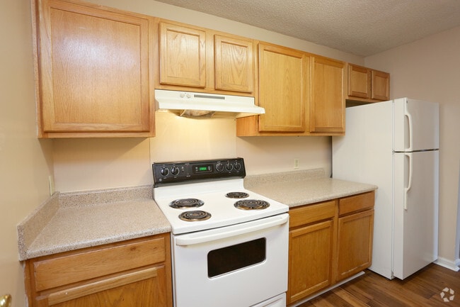 Interior Photo - 140 on Royal