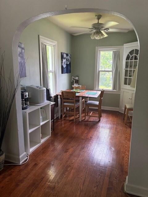 Building Photo - 610 Summit Ave