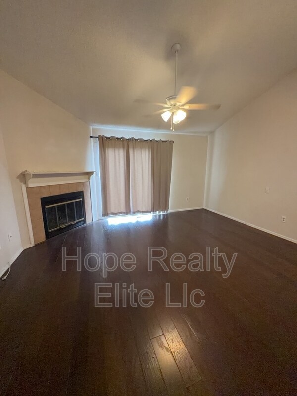 Building Photo - 4537 Lamplighter Cir