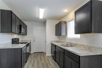 Building Photo - 25714 Hazy Elm Ln