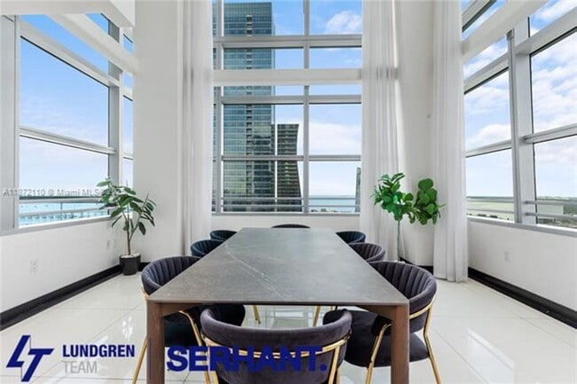 Foto del edificio - 1395 Brickell Ave