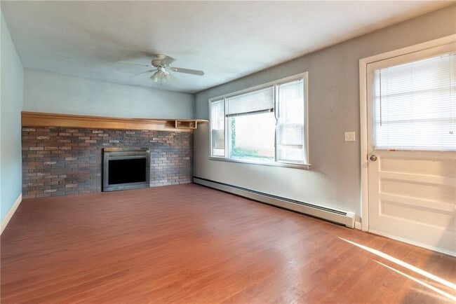 Building Photo - 2 Raymond St