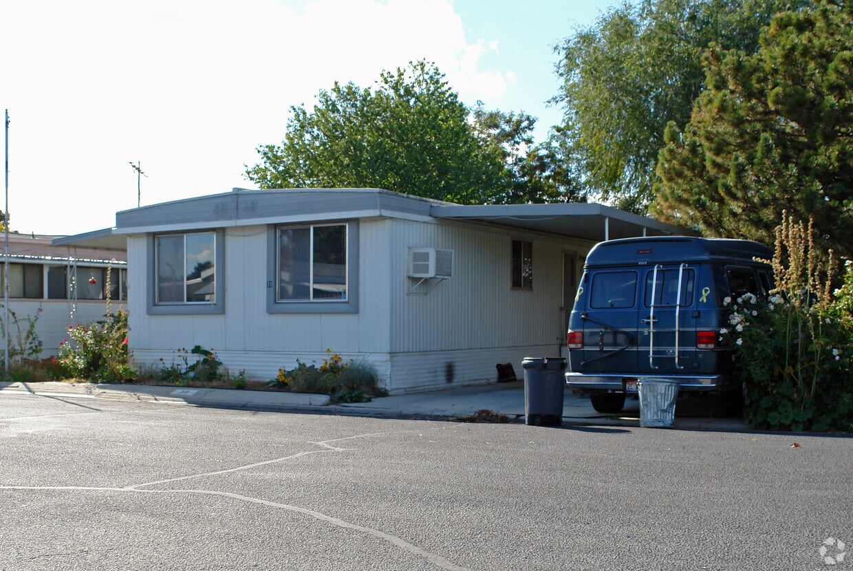 Foto del edificio - West Pine Manor