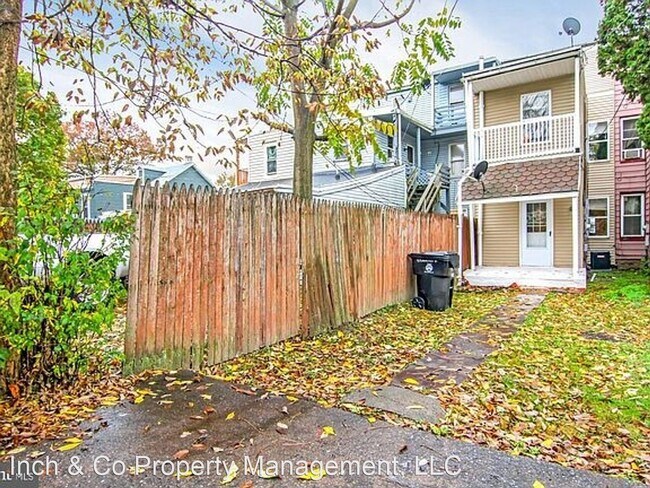 Building Photo - 3 br, 1 bath House - 915 Norwood St