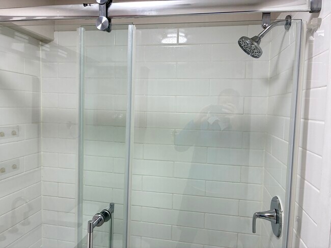 Foto del edificio - 625 C St NE