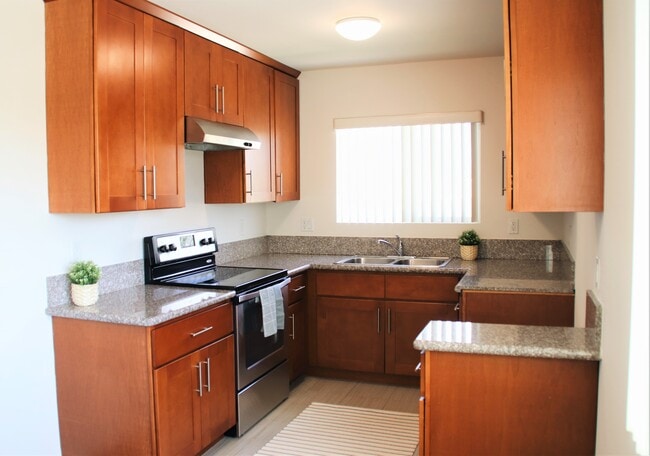 Building Photo - Fulton Apartments