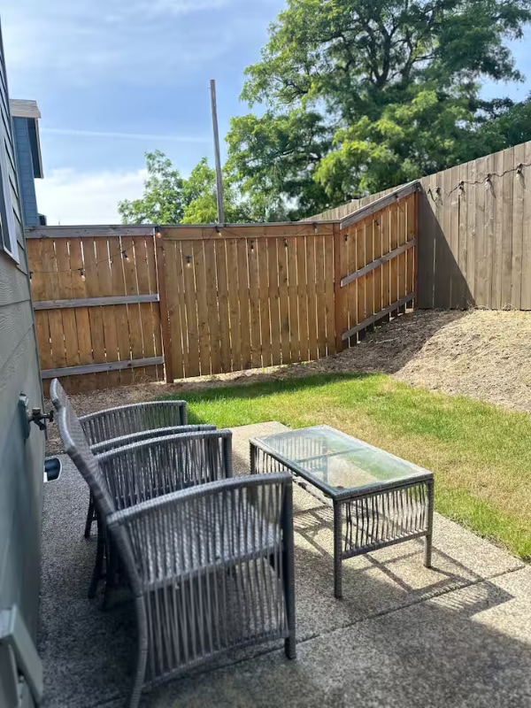 Building Photo - 13764 NE 67th Wy