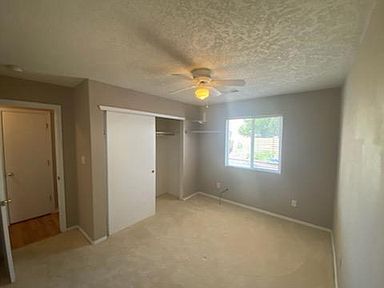 Building Photo - 1401 Villa Montana NE