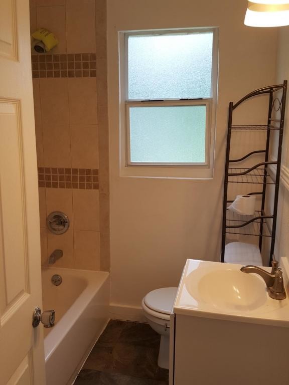 Foto del edificio - 500 Fremont, Unit C