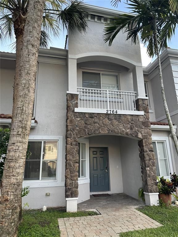 Foto principal - 2764 SW 83rd Ave