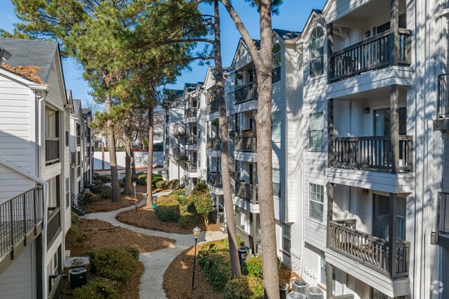 Building Photo - Virginia Highlands Apartments