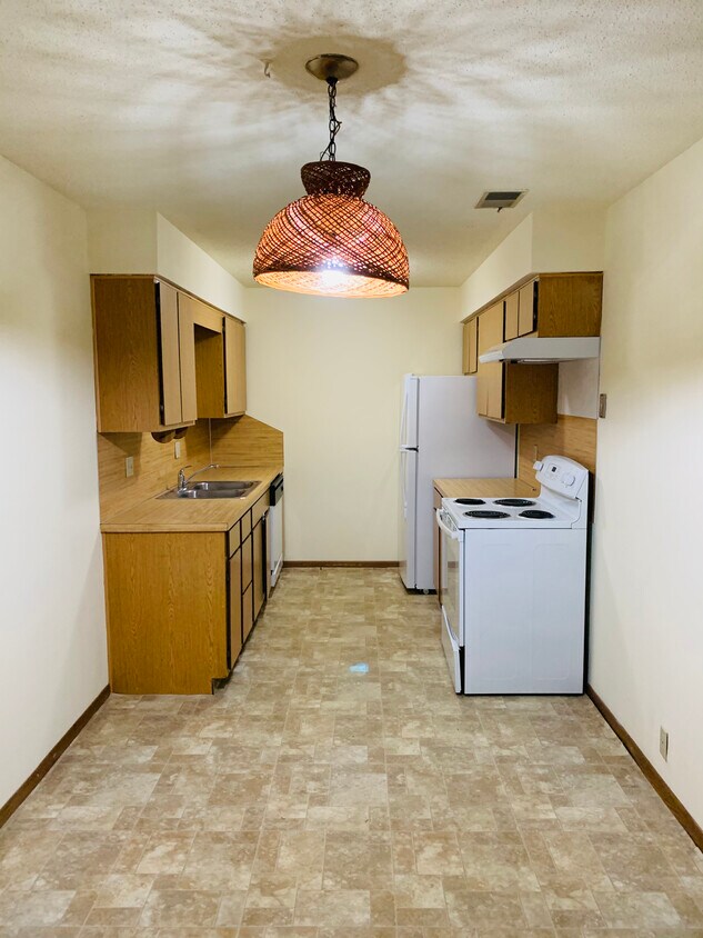 Foto principal - 10827 Blondo St