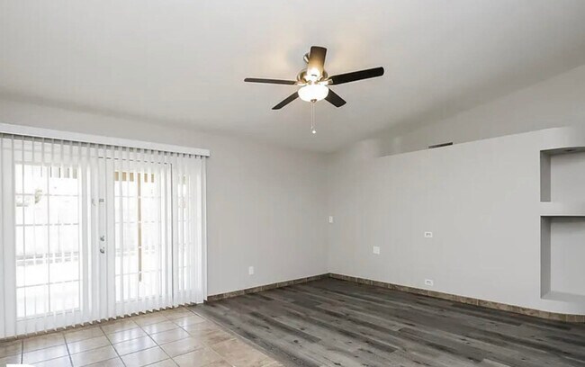Building Photo - 1811 N Cheri Lynn Dr