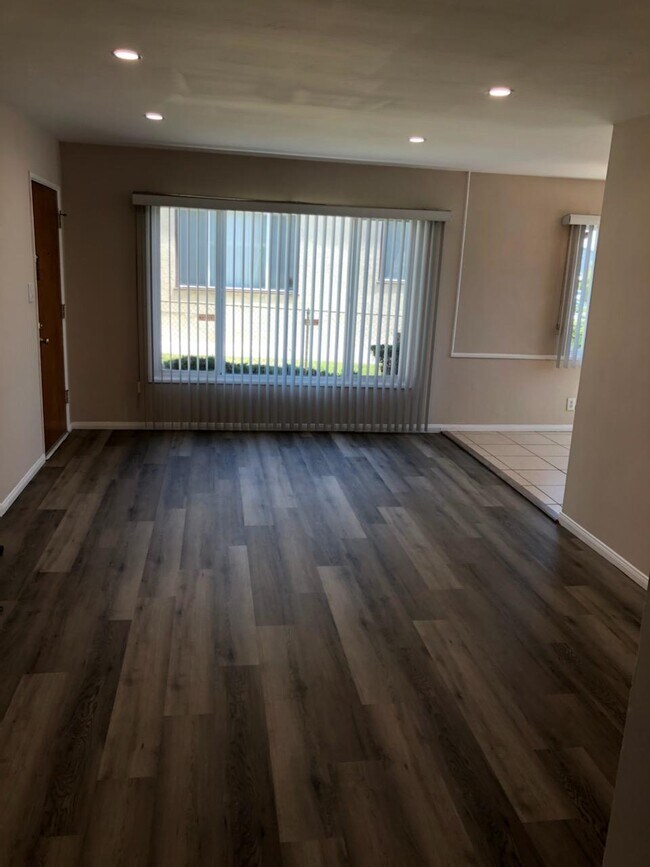 Foto del edificio - 1036 N Market St