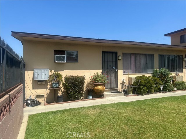 Foto del edificio - 5147 Canoga St