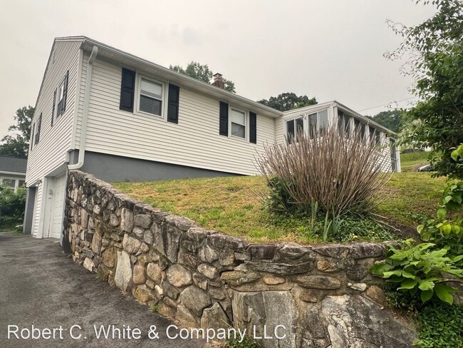 Building Photo - 3 br, 1 bath House - 72 Bellevue Terrace