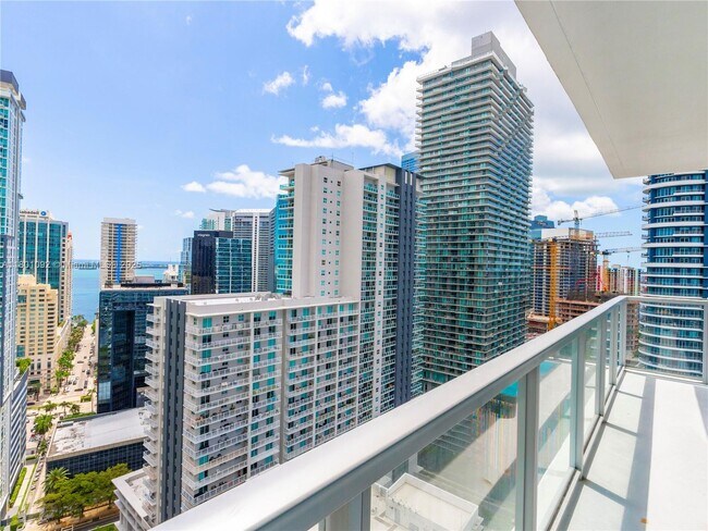 Foto del edificio - 79 SW 12th St