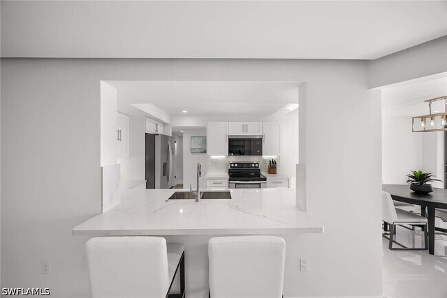 Foto del edificio - 10475 Gulf Shore Dr
