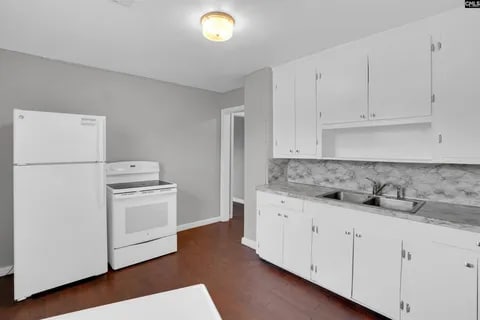 Building Photo - 913 Central Dr