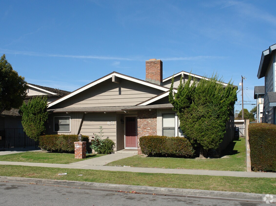 Foto principal - 4171 Howard Ave