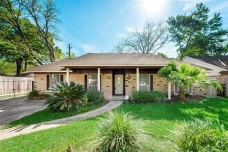 Building Photo - 6310 Ash Oak Dr