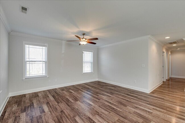 Foto del edificio - 1109 Pond St SE
