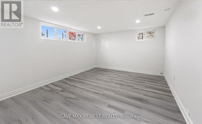 Building Photo - 505 Ortono Ave