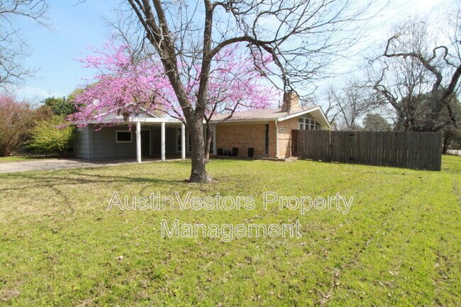 Foto del edificio - 2802 Perry Ln