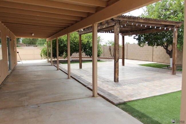 Foto del edificio - 2090 S 44th Dr